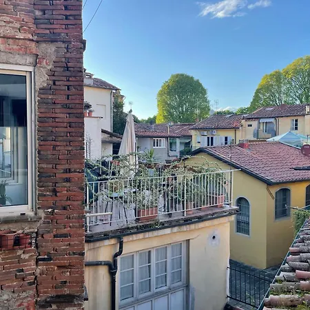 Casa Merlot Apartment Lucca